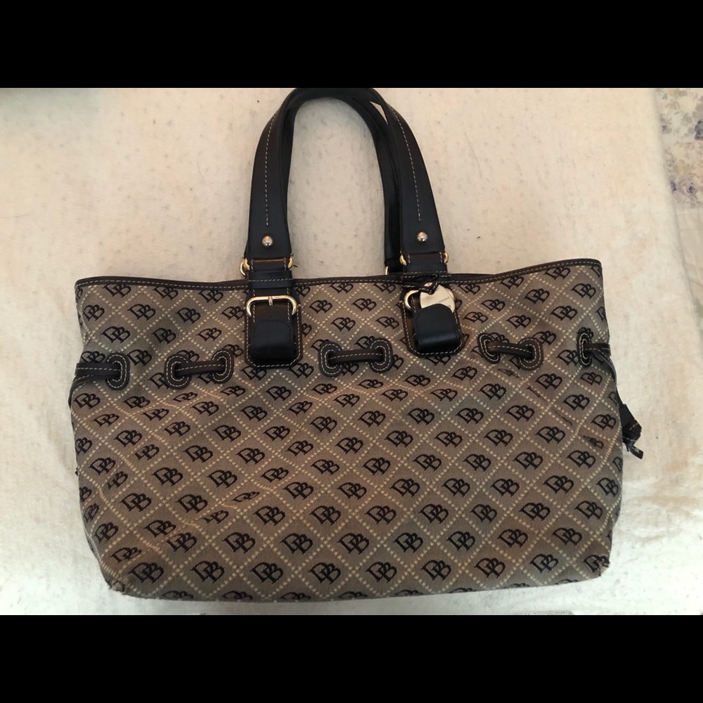 Dooney and Bourke bag
